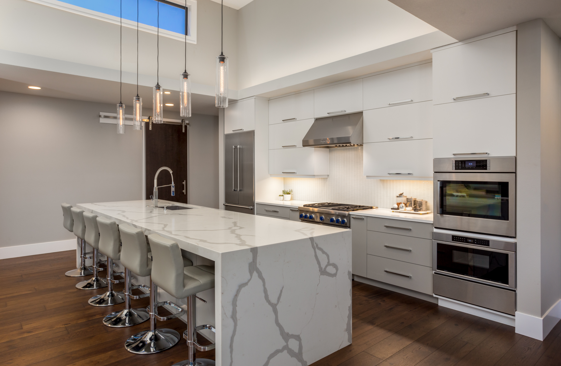 Quartz Kitchen Countertop Image