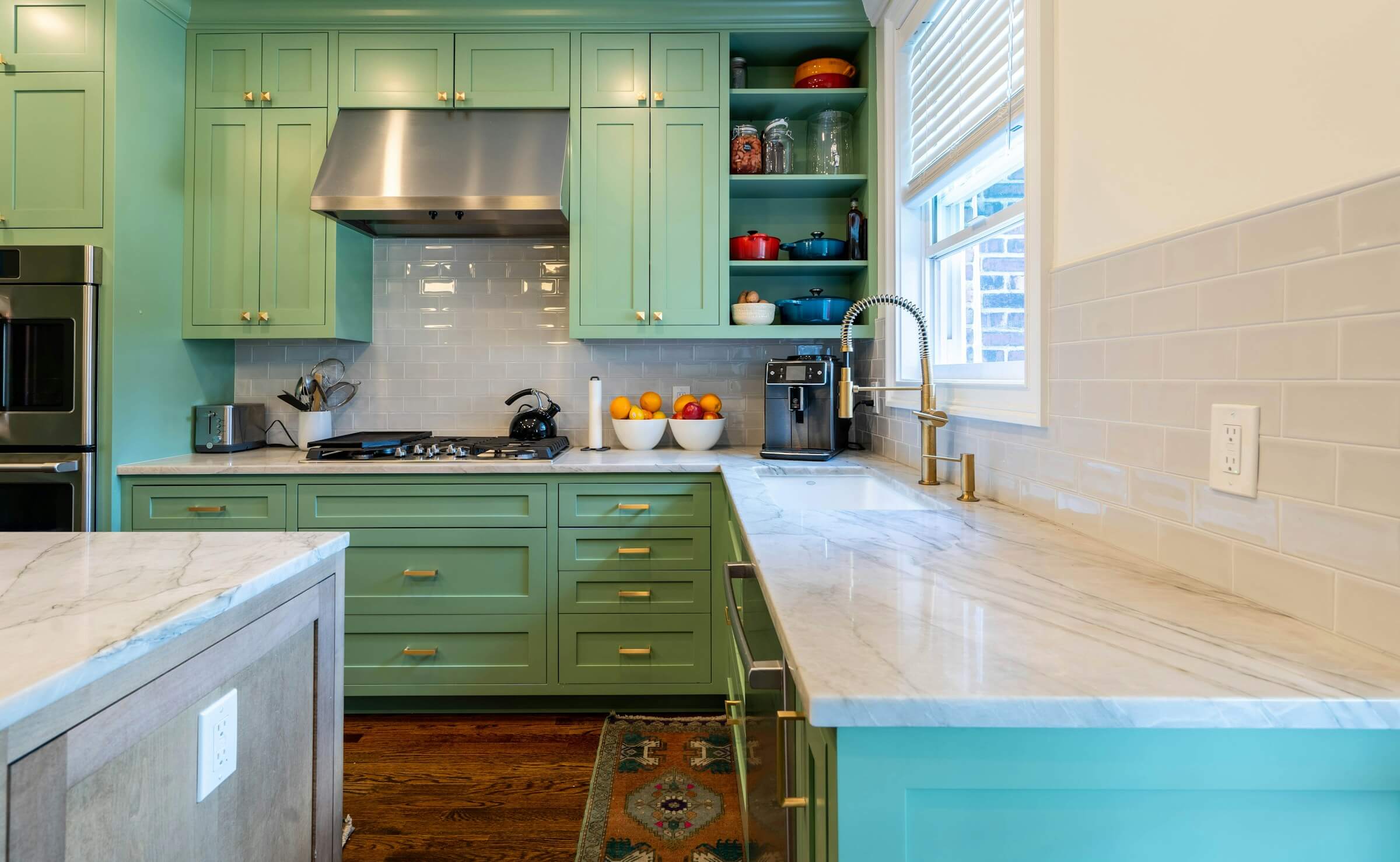 Quartzite Kitchen Countertop Image